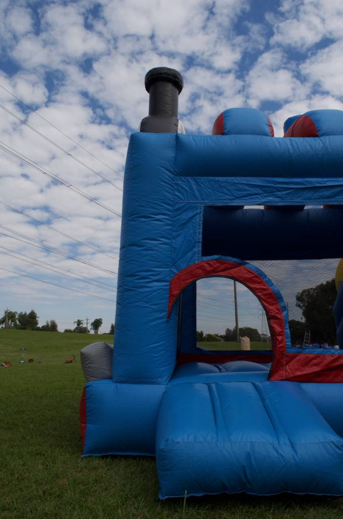 thomas the tank engine jumping castle